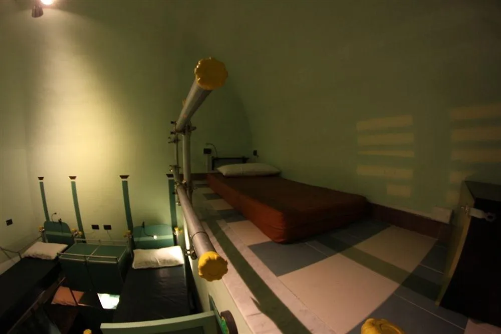 Agora Hostel CTA 0*,  Italia